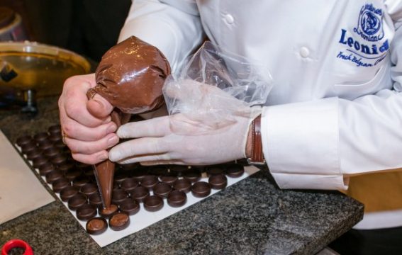 Leonidas wird 100 - Pralinenherstellung am 19.12.2012