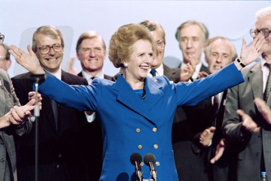 Margaret Thatcher beim parteitag der Konservativen in Blackpool (Oktober 1989) - BIld: Johnny Eggitt (afp)