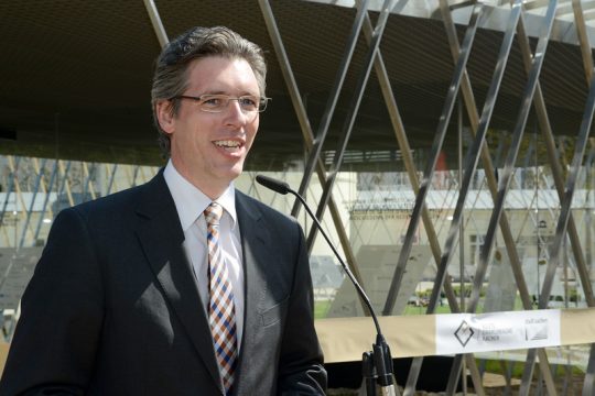 Eröffnung der Archäologischen Vitrine im Aachener Elisengarten - Oberbürgermeister Marcel Philipp