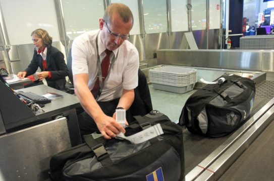Gepäckabfertigung am Flughafen Brüssel