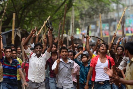 Aufgebrachte Stimmung bei den Textilarbeitern in Dhaka (30.4.)