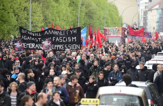 Revolutionäre 1.-Mai-Demonstration in Berlin