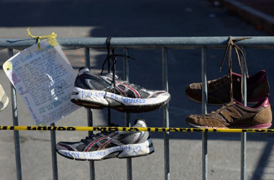 Nach dem Bombenanschlag von Boston: Laufschuhe zum Gedenken an die Opfer