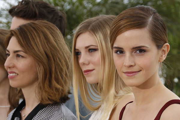 Filmfestival in Cannes: Regisseurin Sofia Coppola mit den Schauspielerinnen Claire Julien und Emma Watson