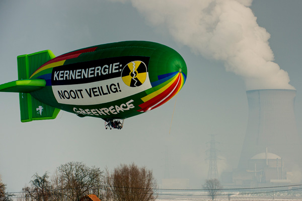 Greenpeace-Aktion gegen die Kernenergie in Doel (Januar 2013)