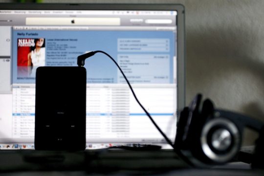 Apple will neben Musikdownloads per iTunes auch Internet-Radio anbieten