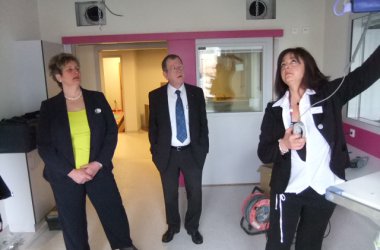Klinik St. Josef: Marion Wengenroth, Dr. Albert Van der Putten und Ingrid Mertes