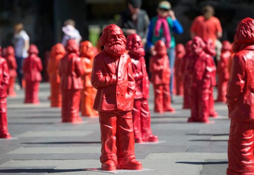 Zum 195. Geburtstag: 500 "Mini-Marxe" an der Porta Nigra