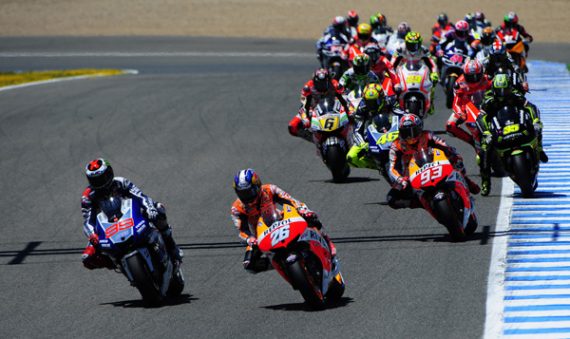 Dani Pedrosa (Nr. 26) gewinnt MotoGP-Rennen in Jerez