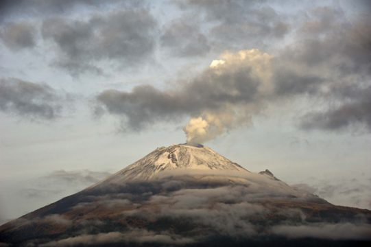 Vulkan Popocatépetl wieder verstärkt aktiv