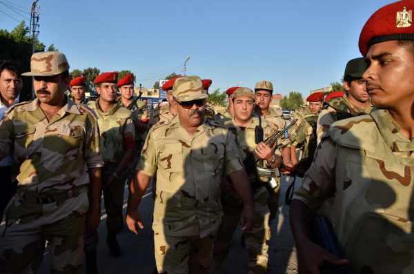 Die ägyptische Armee unterwegs zur Befreiung der auf dem Sinai entführten ägyptischen Soldaten