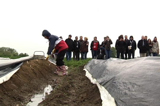 Besuch auf dem Spargelhof in Würselen