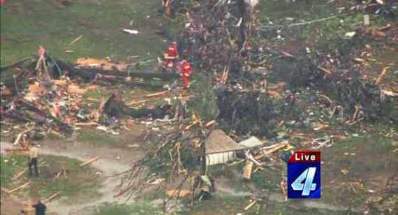Tornados in Oklahoma: Rettungskräfte durchsuchen Trümmer nach Überlebenden