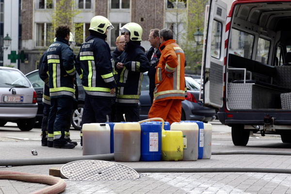 Sonntagmorgen in Wetteren: Feuerwehr weiter im Einsatz