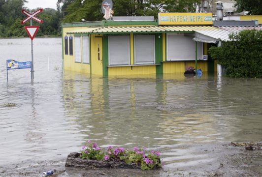 Hochwasser am Hafen von Wien