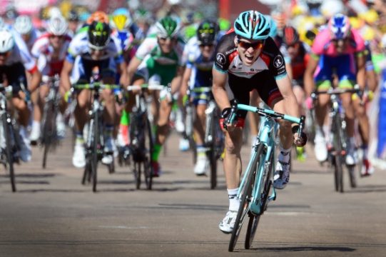 Jan Bakelants gewinnt dier zweite Etappe der 100. Tour de France