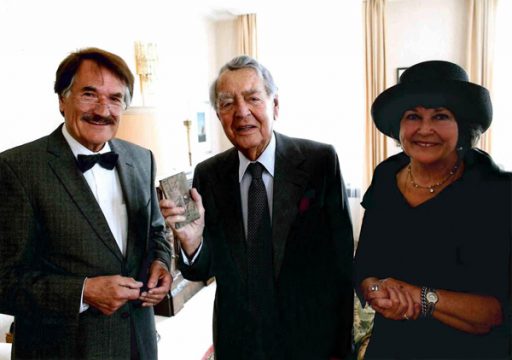 Berthold Beitz mit Mies van der Rohe-Ehrenplakette ausgezeichnet