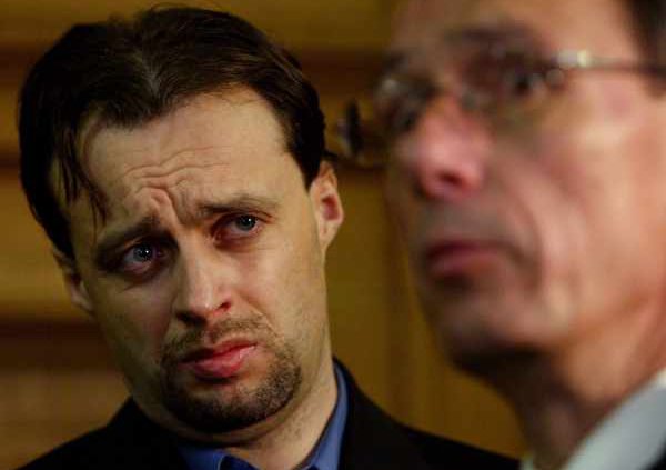 Der als notorischer Museumsplünderer bekannt gewordene Elsässer Stéphane Breitwieser (l.) am 6.1.2005