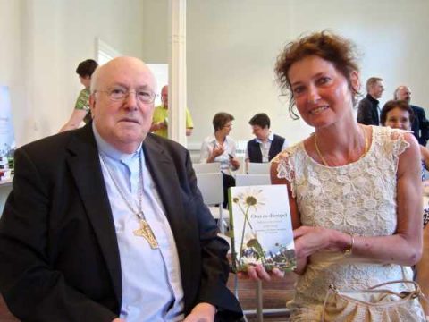 Kardinal Godfried Danneels mit der Autorin Iny Driessen