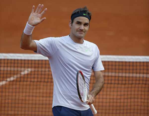 Der Schweizer Roger Federer steht im Viertelfinale der French Open