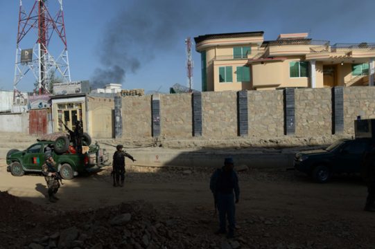 Rauch über dem Präsidentenpalast in Kabul