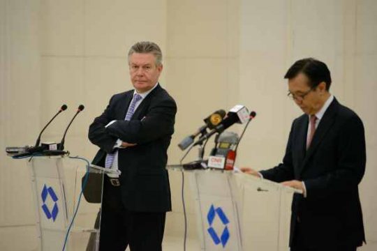 EU-Handelskommissar Karel De Gucht und der chinesische Handelsminister Gao Hucheng