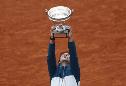 Rafael Nadal feiert seinen achten French-Open-Sieg