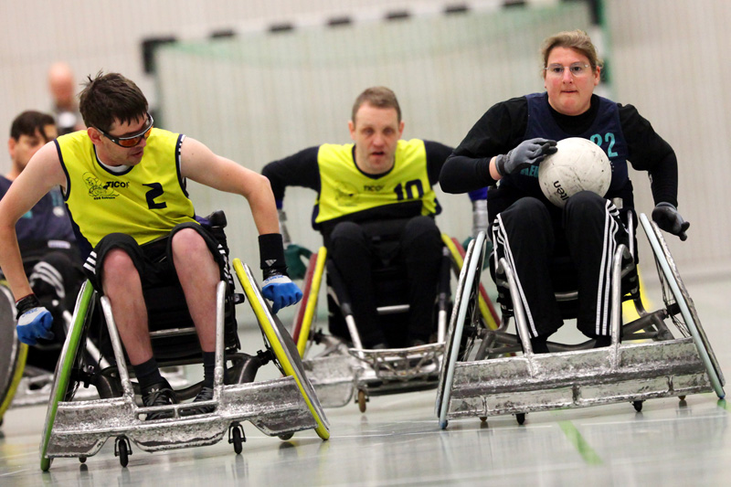 Alles anderer als zimperlich: In Aachen wird mit euregionaler Beteiligung Rollstuhl-Rugby gespielt