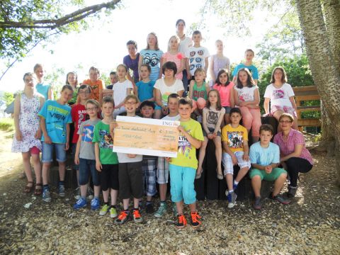 Schönberger Schüler spenden 3300 Euro für Hilfsprojekt "1 Welt 1 Land" im Benin