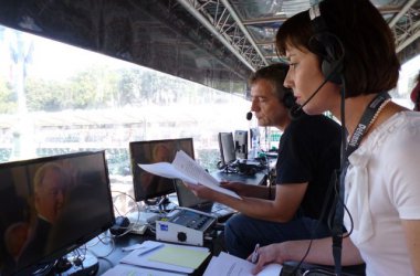 Roger Pint und Michaela Brück kommentieren den Thronwechsel in Brüssel für das BRF Fernsehen