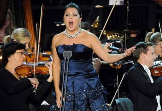Anna Netrebko - Bild: Britta Pedersen (epa)