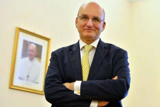 Der deutsche Präsident der Vatikanbank, Ernst von Freyberg, übernimmt vorübergehend alle Aufgaben