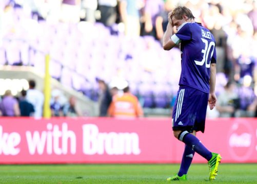 Wieder ein vergebener Elfmeter: Guillaume Gillet kann es nicht fassen