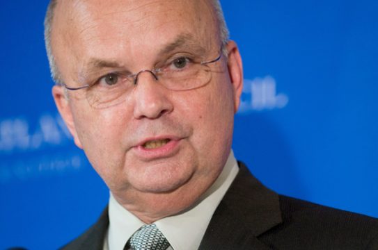 General Michael Hayden: "Es gibt eine breite Zusammenarbeit zwischen befreundeten Nachrichtendiensten"