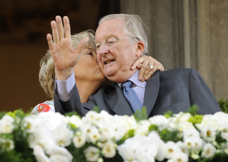 Am Freitag haben sich König Albert und Königin Paola in Lüttich gerührt von ihrem Volk verabschiedet