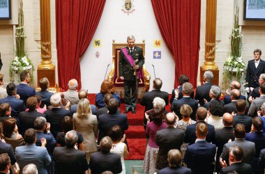 König Philippe vor dem Parlament