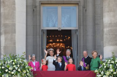 Die königliche Familie auf dem Balkon