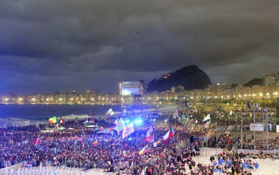 Weltjugendtag: Papst Franziskus wendet sich am Copacabana-Strand an die Pilger