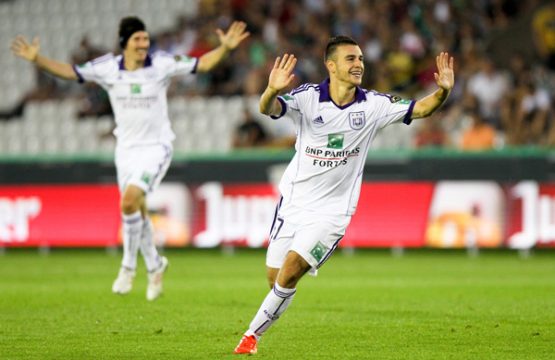 Anderlecht schlägt Cercle Brügge mit 4:0: Massimo Bruno steuert zwei Tore zum Sieg bei