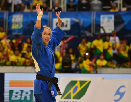 Charline Van Snick gewinnt Bronze