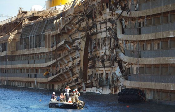 Das Wrack der "Costa Concordia" muss einen weiteren Winter überstehen