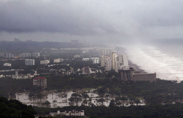 Tropensturm Manuel trifft auf das mexikanische Acapulco
