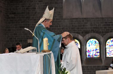 Pierre Keifens ist in St. Vith zum Ständigen Diakon geweiht worden