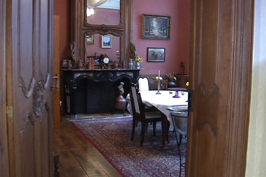 "Saaleinrichtung mit Kamin" im Haus Signon