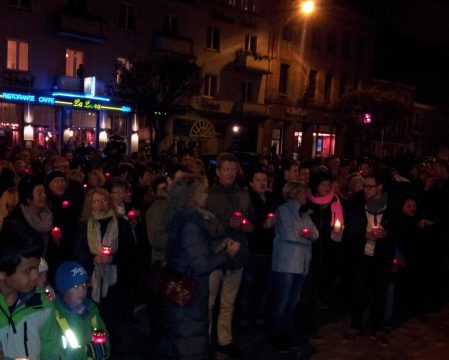 300 bis 400 Bürger protestierten gegen das Vorhaben "Fußgängerzone Kirchstraße"