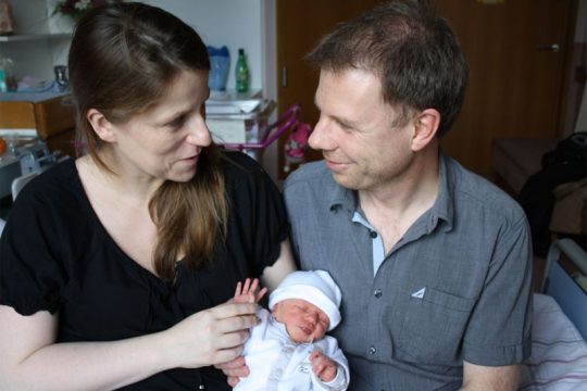 Isabelle Weykmans, Mathieu Cagnault und Töchterchen Ella