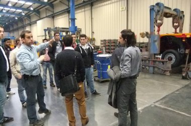 Jobexpedition: Aachener Studenten informieren sich bei der Faymonville AG