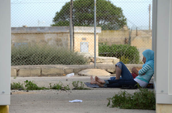 Flüchtlinge in einem Auffanglager auf Malta