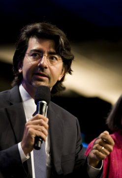 Pierre Omidyar will ein neues Medienunternehmen aufbauen