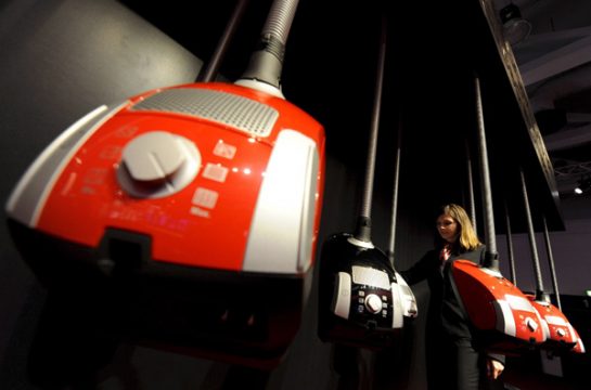 Die EU verbietet stromfressende Staubsauger - die Industrie hat schon auf energiesparende Geräte umgestellt